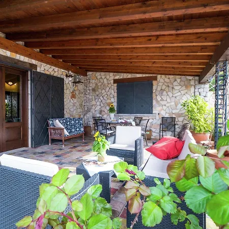 Elegant Holiday In San Fratello With Private Pool 펜션